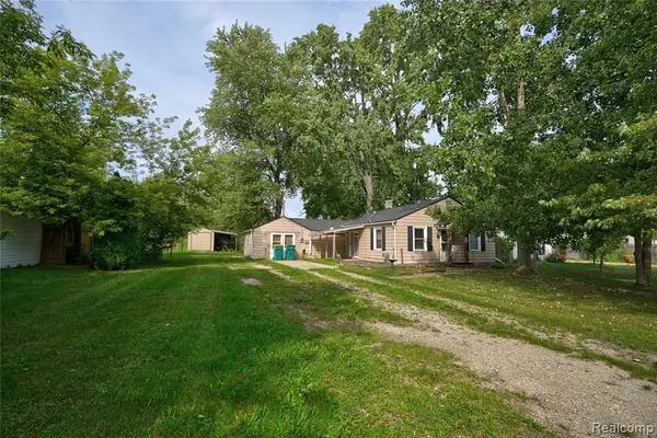 207 Park, Gaines, MI 48436