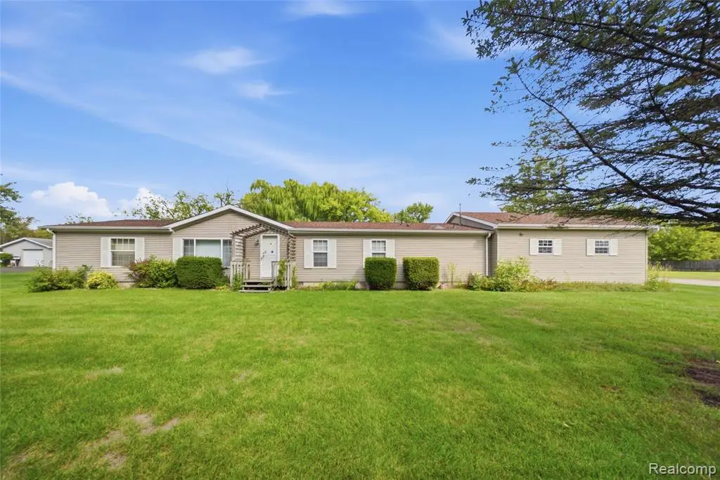 2201 Dutcher, Flint, MI 48532 - #1