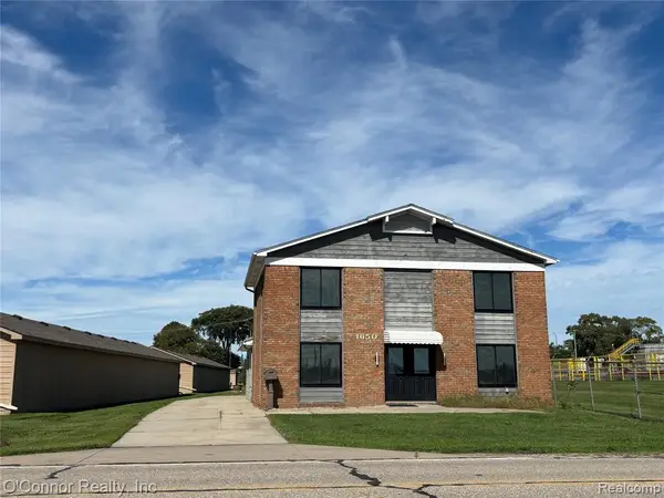 1650 River, Marysville, MI 48040