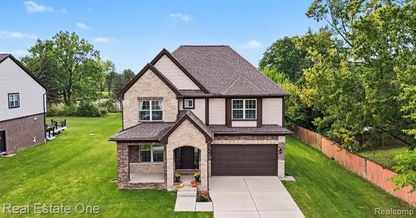3499 John R, Troy, MI 48083