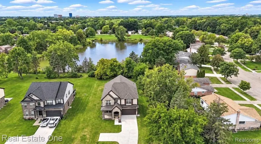 3499 John R, Troy, MI 48083 - #2