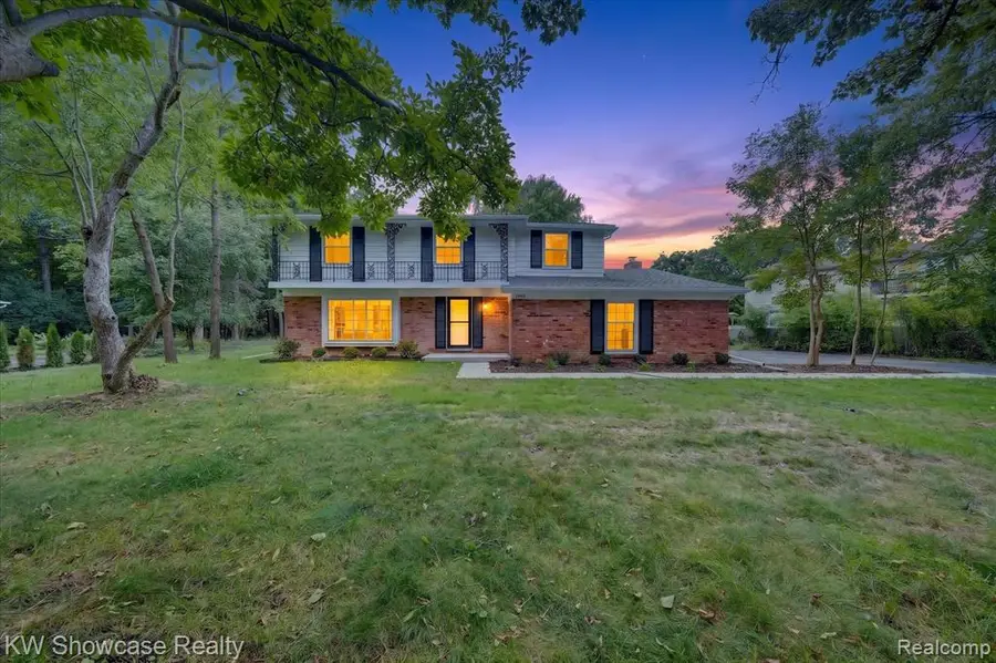 4069 Barnaby, West Bloomfield, MI 48323 - #2