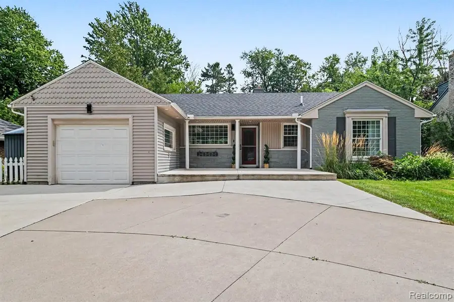 2373 Rutherford, Bloomfield Hills, MI 48302 - #3