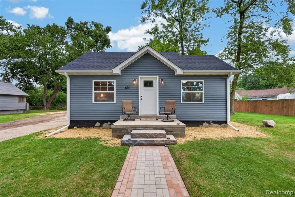 691 E Tennyson, Pontiac, MI 48340 - #1