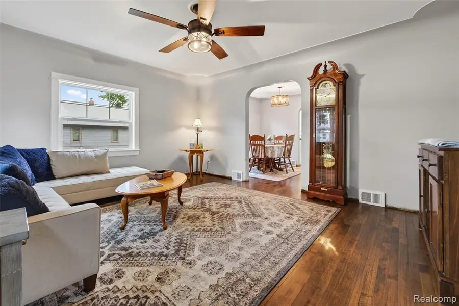 691 E Tennyson, Pontiac, MI 48340 - #3