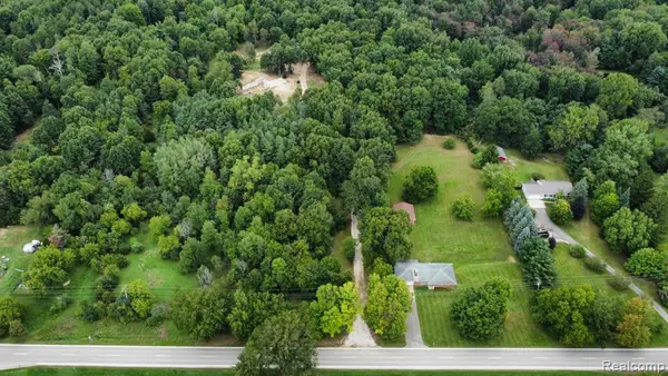 3826 Maybee, Lake Orion, MI 48359
