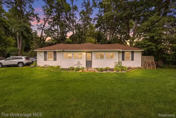 10556 Silver Lake, Byron, MI 48418