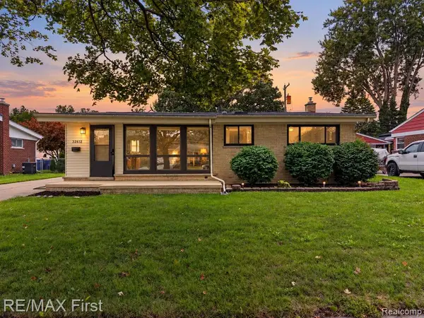 32612 Holden, Warren, MI 48092