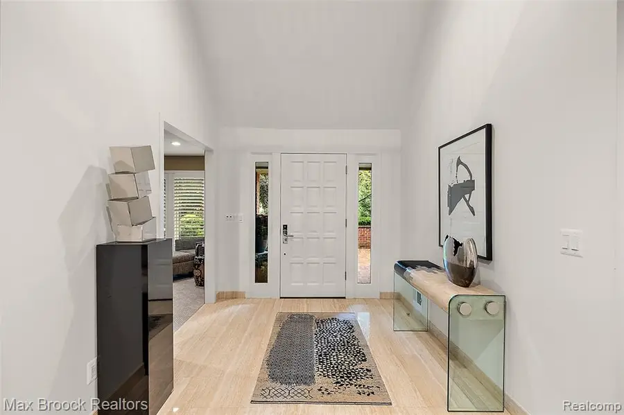 233 Norcliff, Bloomfield Hills, MI 48302 - #3