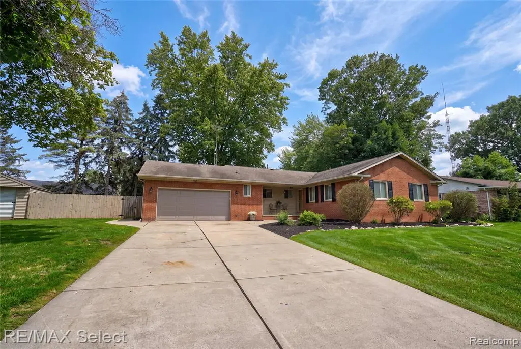4293 Old Carriage, Flint, MI 48507 - #1