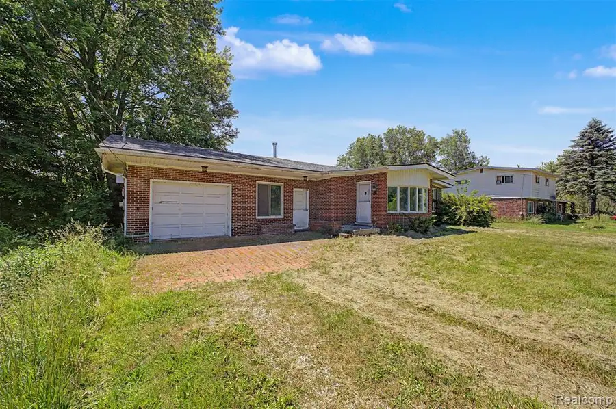 2145 Oakville Waltz, Ash, MI 48164 - #2