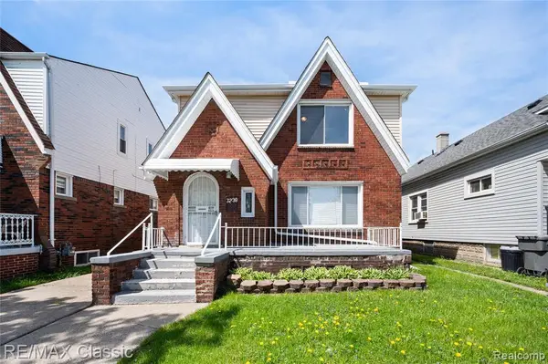 7239 Barrie, Dearborn, MI 48126