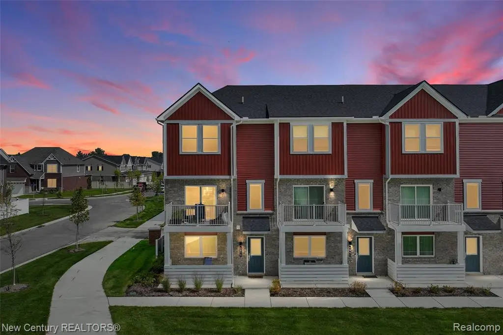 4875 Parkside, Troy, MI 48085 - #1