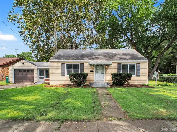 208 W Wayne, Durand, MI 48429
