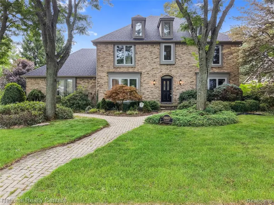 19883 Edgewood, Livonia, MI 48152 - #2
