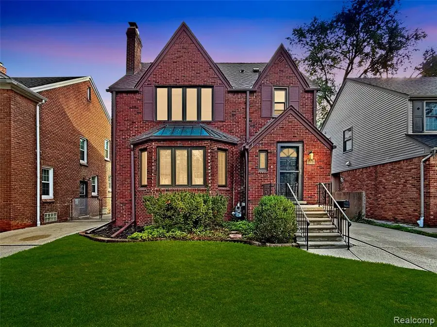 312 Mckinley, Grosse Pointe Farms, MI 48236 - #2