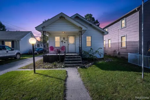1737 Kollen, Saginaw, MI 48602