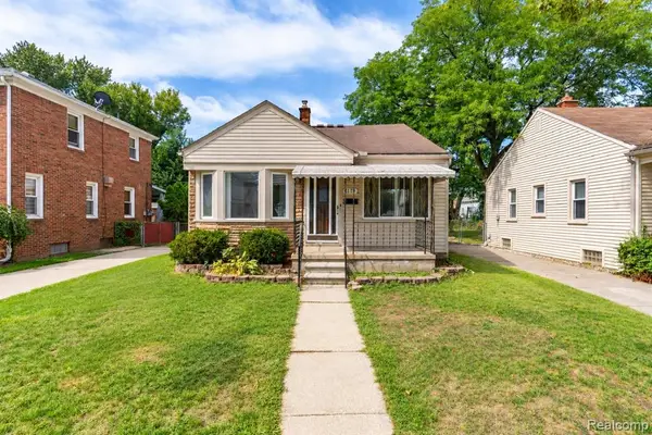 2120 Geneva, Dearborn, MI 48124