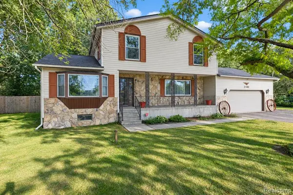 2481 S Genesee, Burton, MI 48519