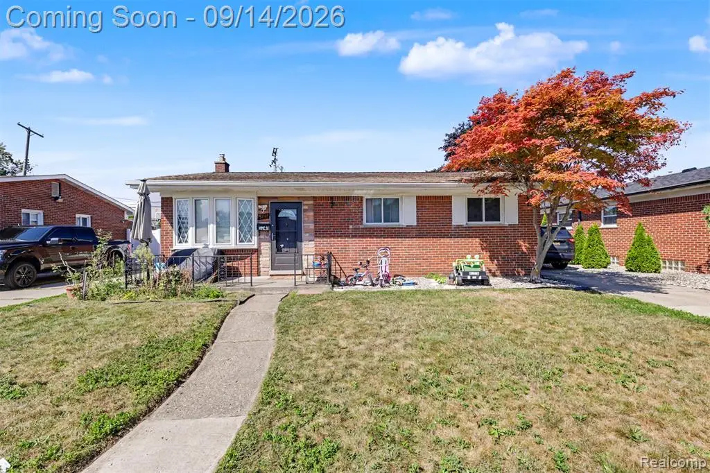 5741 Fairwood, Dearborn Heights, MI 48127 - #1