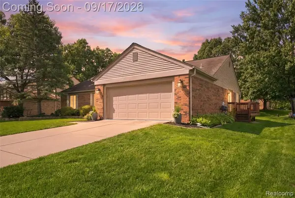23737 Harvest, Novi, MI 48375