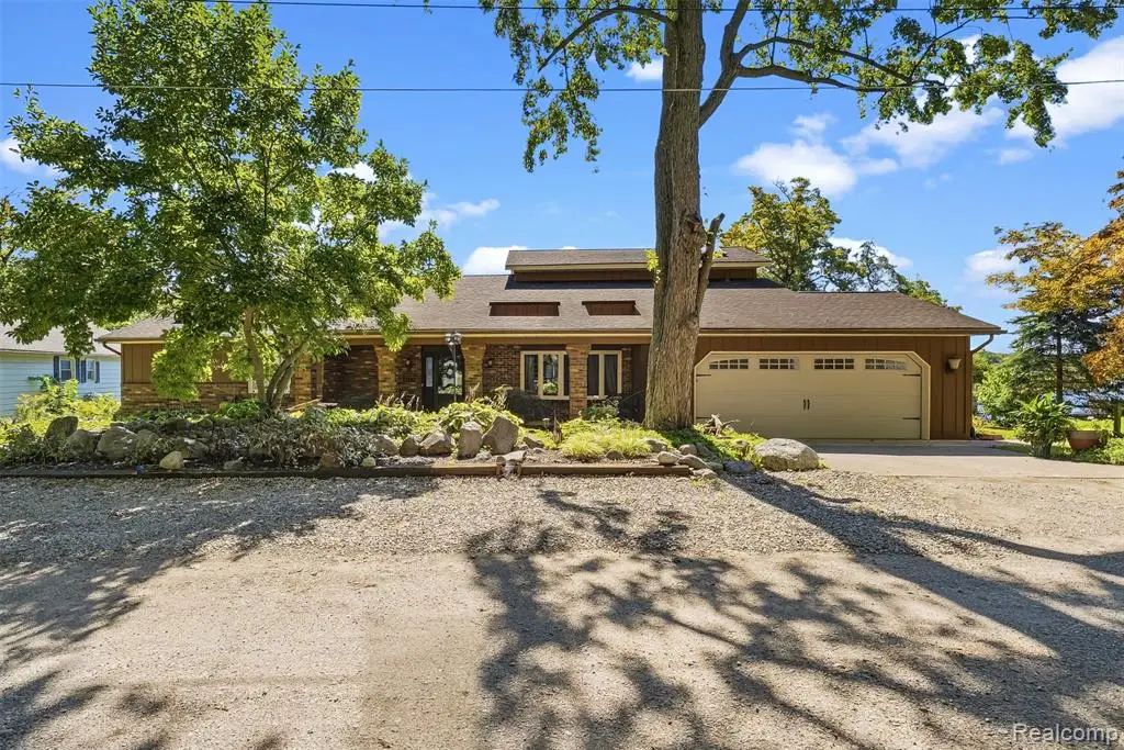 3232 Shady Oak, Columbiaville, MI 48421 - #1