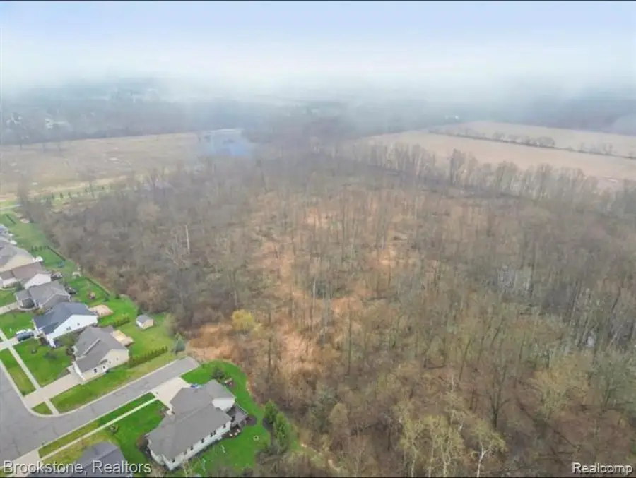 00 drakeshire d E Of Kidder Rd - S Of Almont Rd, Almont, MI 48003 - #3
