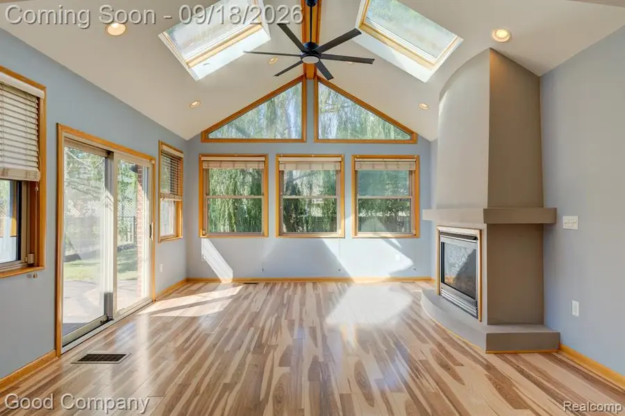 9035 Houghton, Livonia, MI 48150 - #2