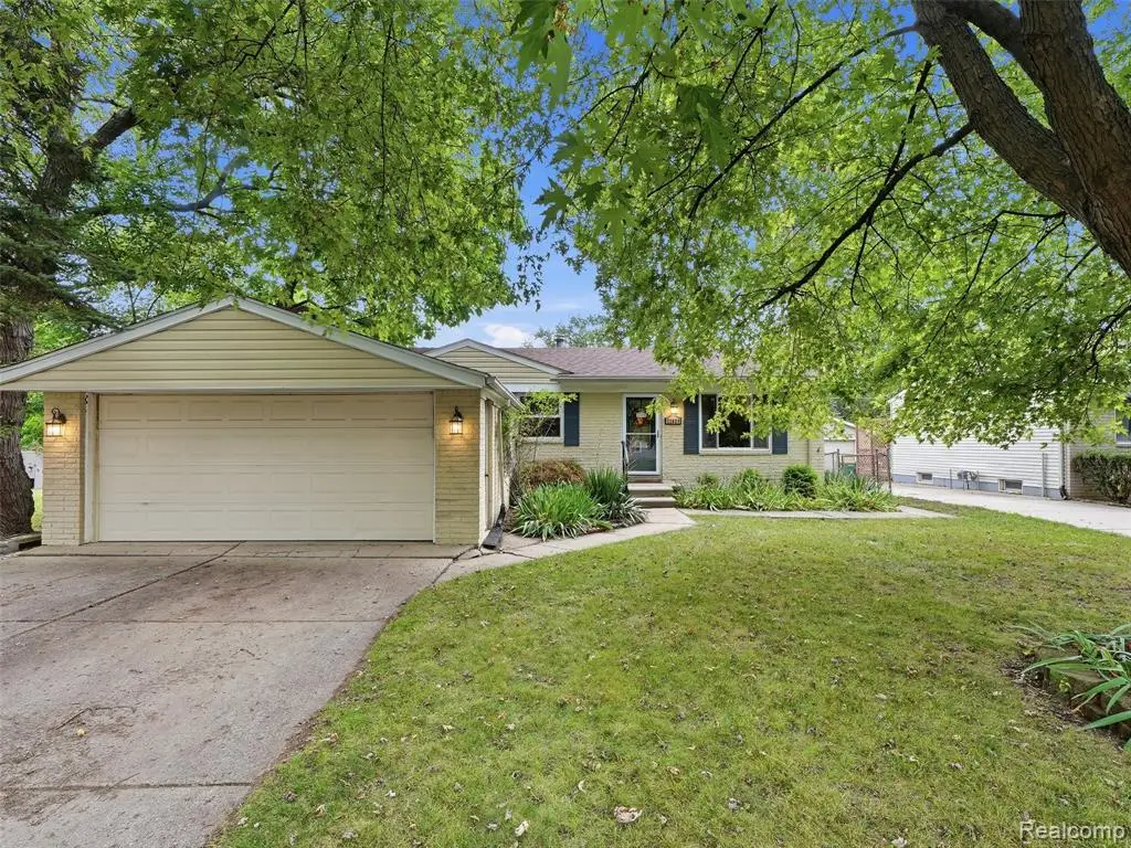22820 Purdue, Farmington Hills, MI 48336 - #1
