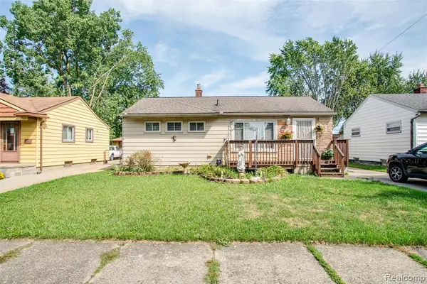 26260 Bryan, Roseville, MI 48066