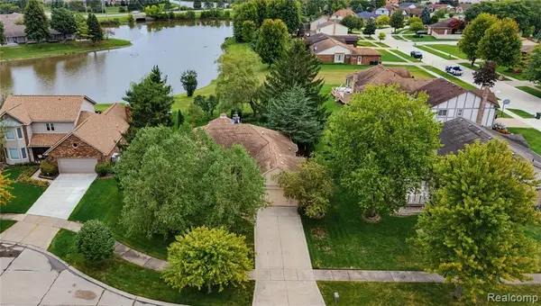 40820 Brightside, Sterling Heights, MI 48310