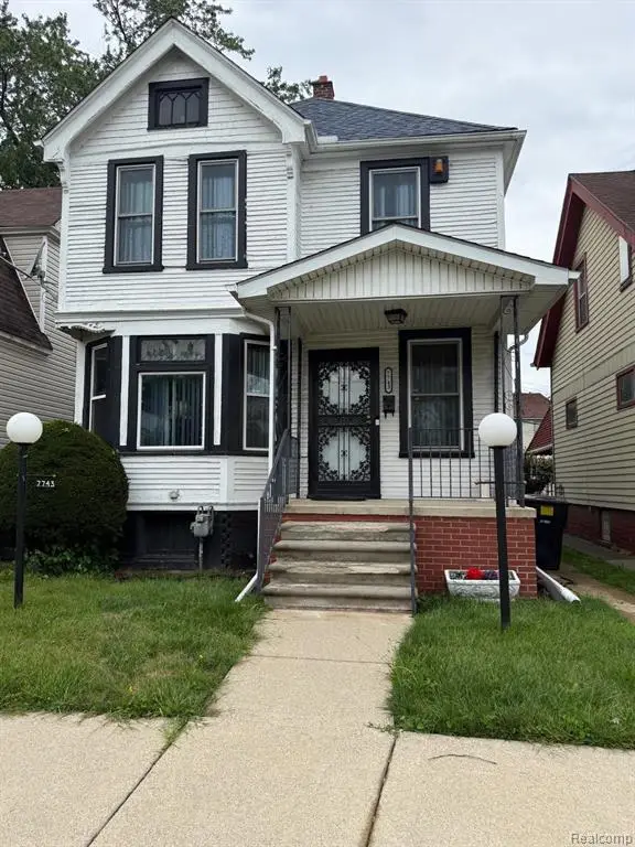 7743 E Canfield, Detroit, MI 48214