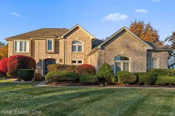 1953 Regency Hills, Shelby Twp, MI 48316