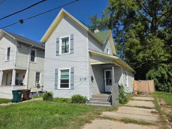 216 W Oakland, Lansing, MI 48906
