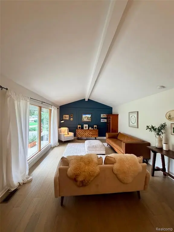 6820 White Pine, Bloomfield Hills, MI 48301 - #2