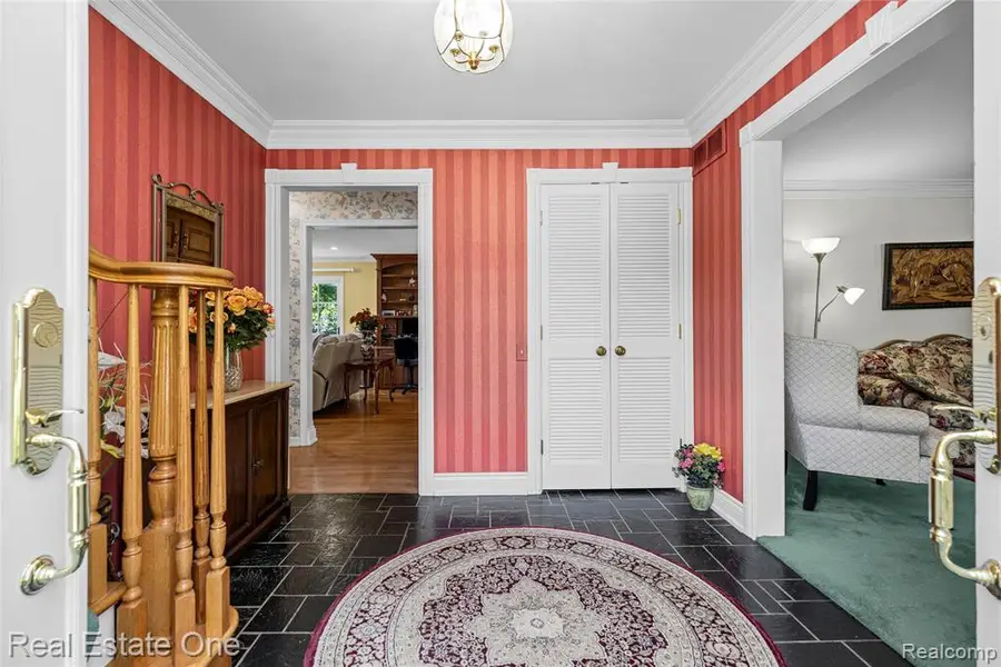 69 Willow Tree, Village Of Grosse Pointe Shores, MI 48236 - #3