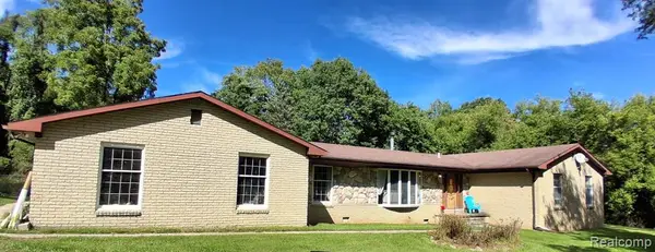 2761 Hiding, Milford, MI 48381