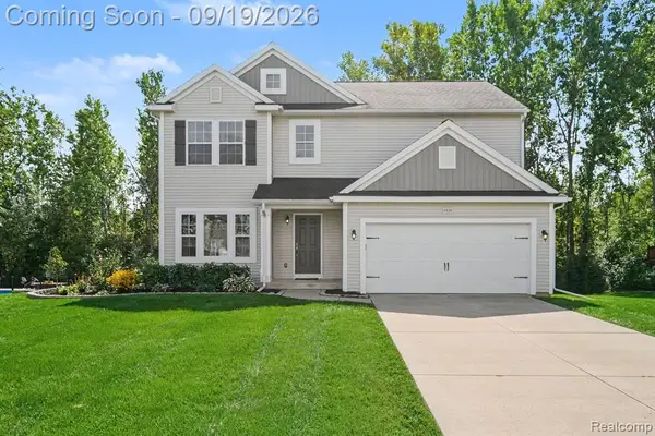 4430 Pebble Creek, Grand Blanc, MI 48439