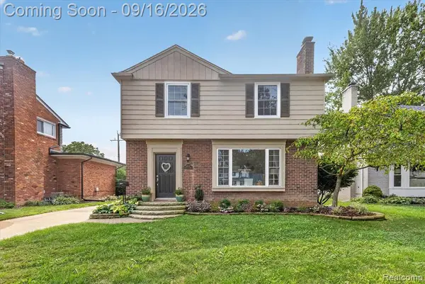 1037 W Selfridge, Clawson, MI 48017