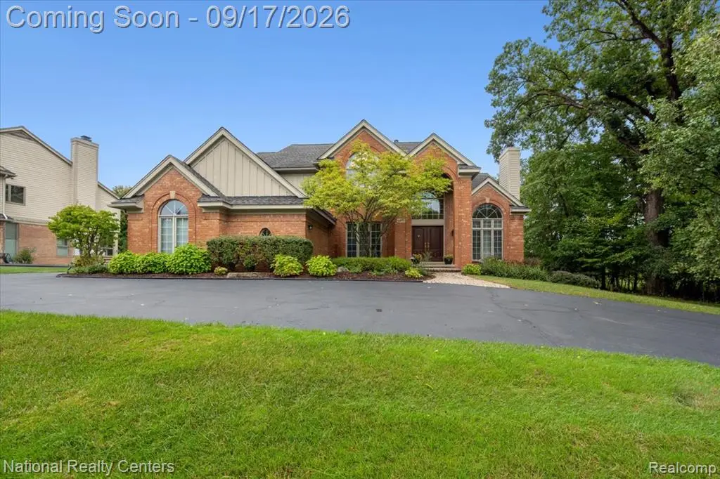 6951 Brook Hollow, West Bloomfield, MI 48322 - #1