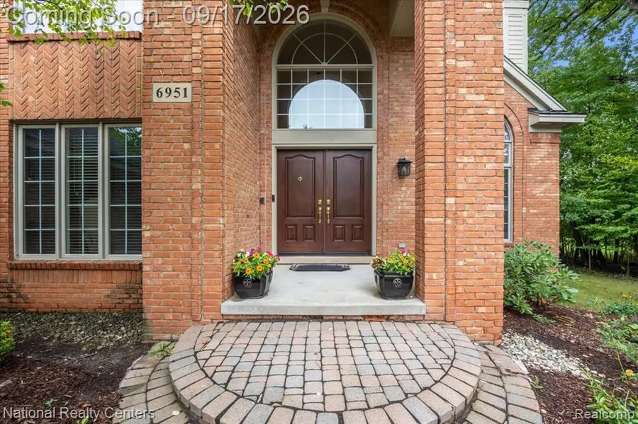 6951 Brook Hollow, West Bloomfield, MI 48322 - #2