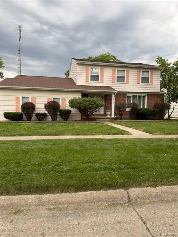 1914 Laurel Oak, Flint, MI 48507