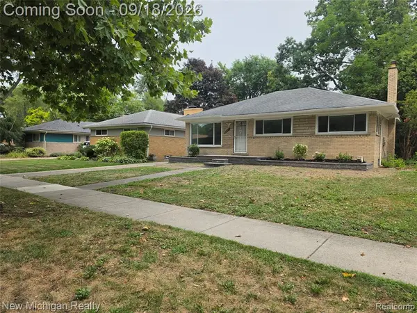 24010 Rensselaer, Oak Park, MI 48237