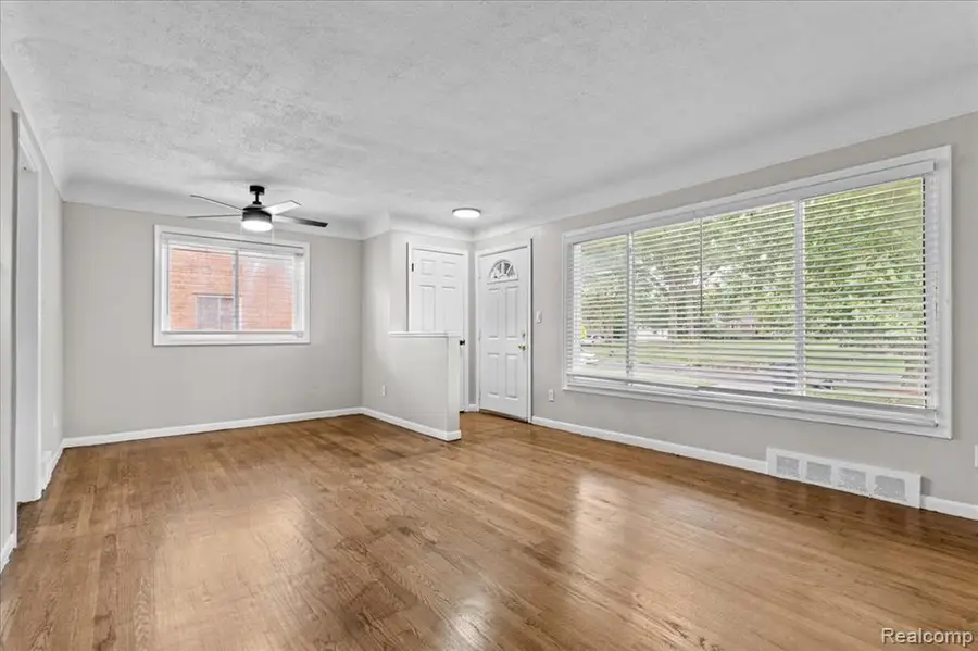 22435 Pembroke, Detroit, MI 48219 - #3
