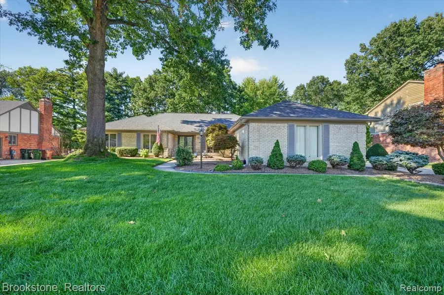 11921 Raintree, Shelby, MI 48315 - #2