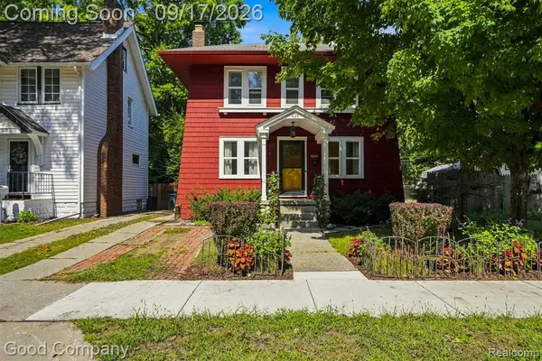 535 Gardenia, Royal Oak, MI 48067