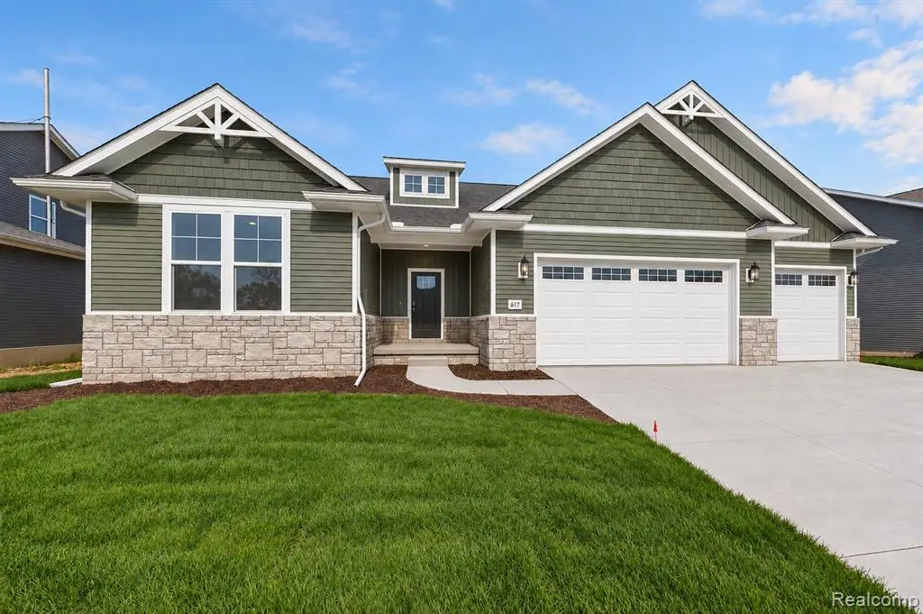 617 Round Rock, Howell, MI 48843 - #1