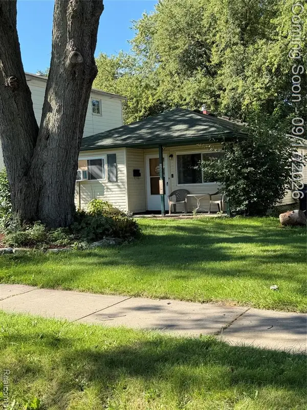 15549 Winston, Redford, MI 48239