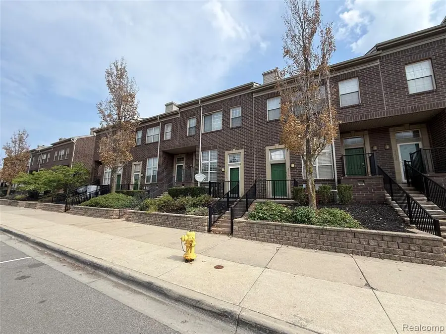 4308 Schaefer R Schaefer, Dearborn, MI 48126 - #2