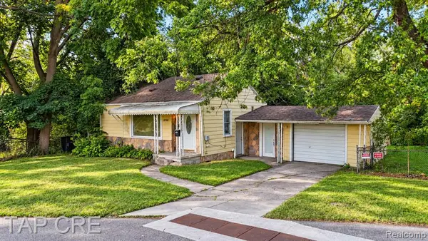 19762 Shiawassee, Detroit, MI 48219